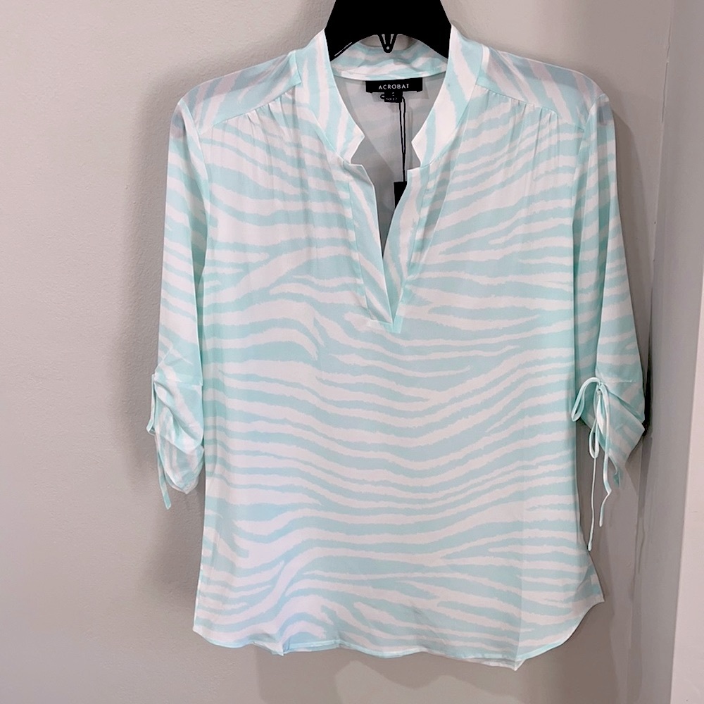 NWT Acrobat 100% silk blouse mint green and white zebra pattern